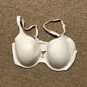 VS bra full figure lightly lined bra size 38D